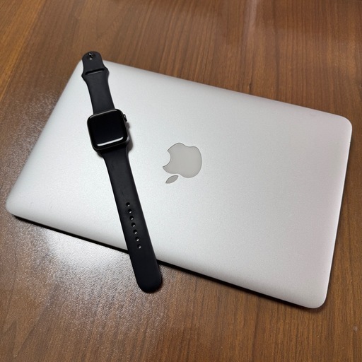 【セット】MacBook Air 11インチ Early 2015 + Apple Watch 4 セルラーモデル(44mmブラック)セット