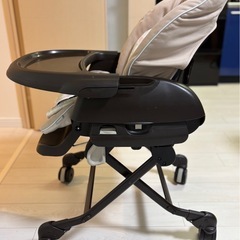 コンビ ハイローチェア 手動の画像