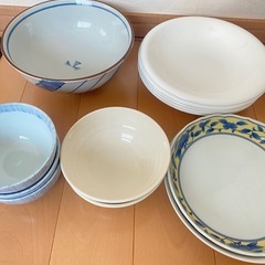 食器　皿　大皿　陶器の画像