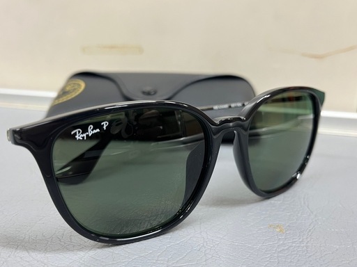 【ほぼ新品】レイバン 偏光サングラス