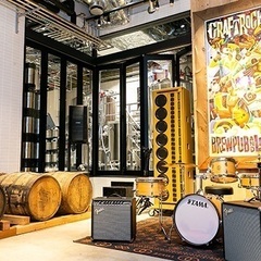 【髪型・髪色自由！】ビール好き・バンドマン必見！醸造所併設のパブで楽しく働きませんか？の画像