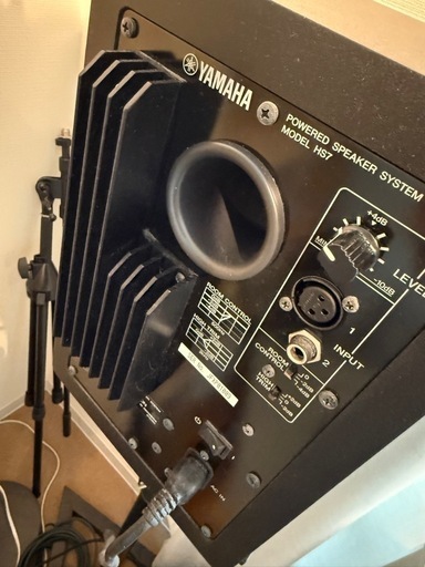 YAMAHA HS7 モニタースピーカー2個　スタンド付き