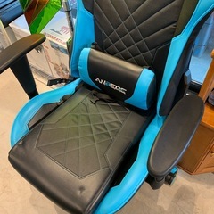 店舗、出張買取り実施中★ゲーミングチェア　椅子の画像