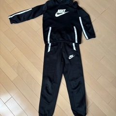 ⭐︎中古訳あり⭐︎NIKE  セットアップ　キッズXS  