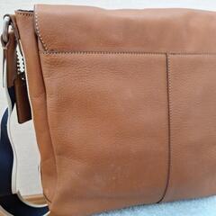 COACHの肩掛けバッグの画像