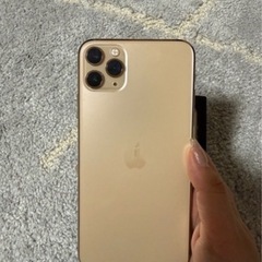 iPhone11promax  ゴールドの画像