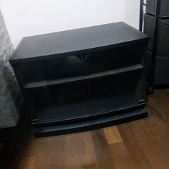 ガラス戸テレビ台
