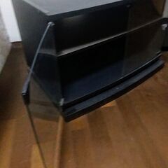 ガラス戸テレビ台の画像
