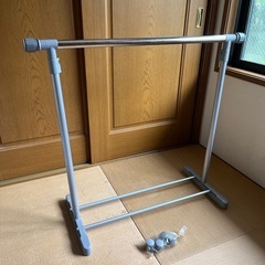 ポールハンガーラック