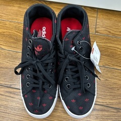 美品です！adidas スニーカー 23cm TJ12313