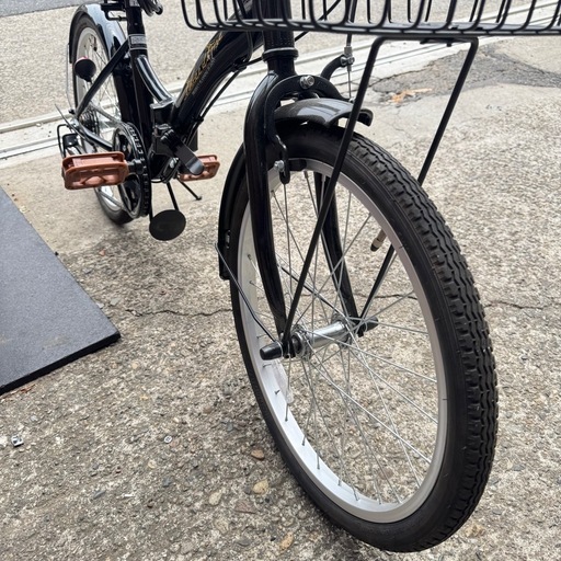 THREE STONE 自転車 ミニベロ 小径車 折りたたみ自転車 折り畳み自転車 20インチ シマノ 6段変速 カゴ ロック錠