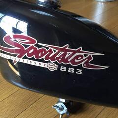 スポーツスターのタンクの画像