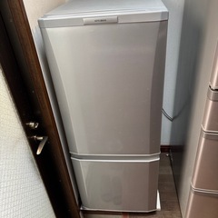 無料　MITSUBISHI　冷蔵庫　　