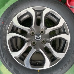 マツダ純正ホイール　24年製タイヤ　185/60R16
