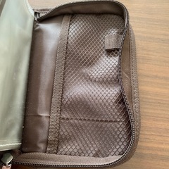 収納ポーチ 家計費を分けるのにも便利の画像