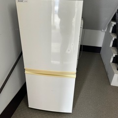 シャープ冷蔵庫 137L