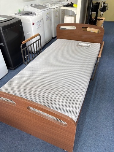 ニトリ　
電動リクライニングベッド