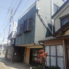 新潟県柏崎市　柏崎港まで１キロの家とビルの使い道を