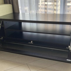 ６５インチまでの液晶テレビに対応した高級テレビ台の画像