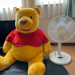 くまのプーさんビック‼️ぬいぐるみの画像