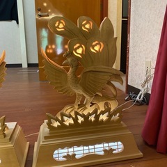 祭壇の飾りの画像