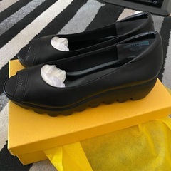 【新品】ヒルズアベニュー　ヒールパンプス　24cmの画像