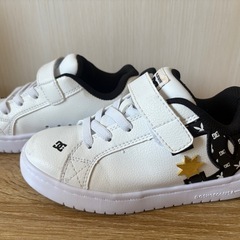 子供用 スニーカーの画像