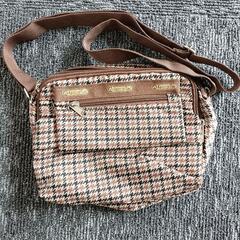 ショルダーバッグ　25cm×20cm