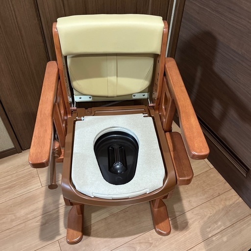 美品・介護用ポータブルトイレ 