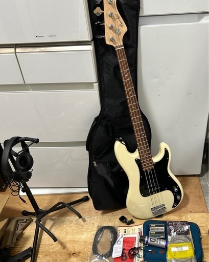 Bacchus since1994 エレキベースケース付　付属品有