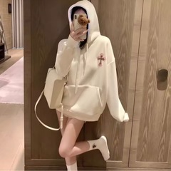 パーカー 韓国 y2kの画像