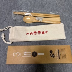 新品　ヤン坊マー坊　ランチボックス　レジャーシート　カトラリーセットの画像