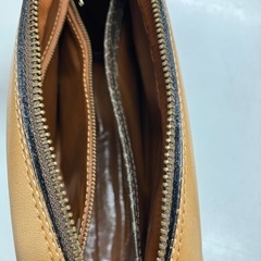 ☆値下げ☆A2505-832 NINA RICCI セカンドバッグ ジラフ柄 中古の画像