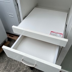 食器棚　キッチン収納　コンセント付き　ホワイト　白の画像