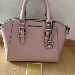 6月末まで限定価格4,000円❣️　MICHAEL KORS ハ...
