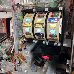 最終値下げパチスロマジカルハロウィン5コイン不要機の画像
