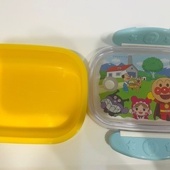 お弁当箱　