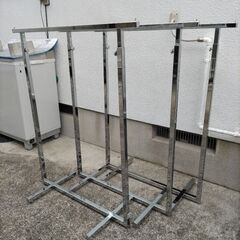 ハンガーラック(鉄製クロームメッキ)