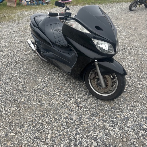 グランドマジェスティ250 小売業者