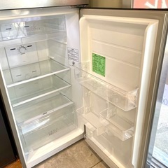 仙台市内トラック荷台渡し無料！ ハイセンス 2021年製 スタイリッシュ シルバー 中古 227L HR-B2302 冷蔵庫 の画像