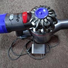 Dyson V6 ハンディクリーナー 充電器付き ジャンク