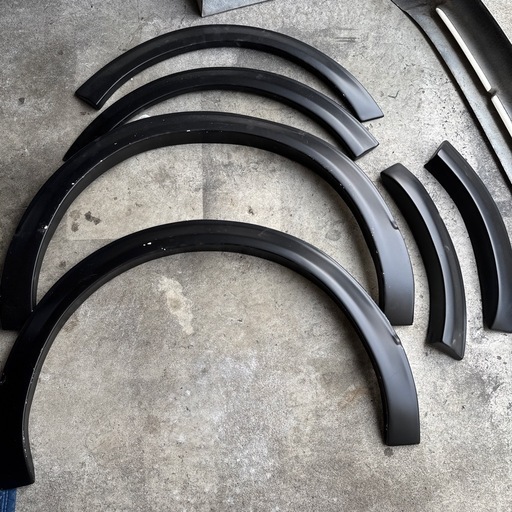 ハイエース　オーバーフェンダー