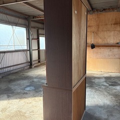 食器棚の画像