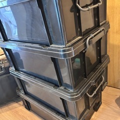 ブラック衣装ケース