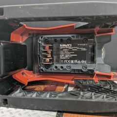 【中古】ヒルティ　充電式コンクリートハンマー　TE500-22　04　ケース、充電器、バッテリ2個付き【ハンズクラフト熊本けやき通り店】【店頭取引限定】の画像