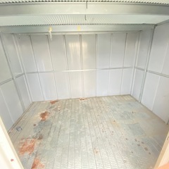 鍵つき　物置　解体済みの画像