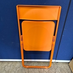 フォールディングチェアの画像