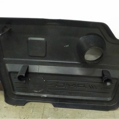 美品 メルセデス ベンツ AMGエンジンカバー CLA45 GLA45 w146 w246