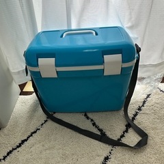クーラーボックス
