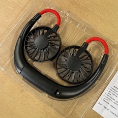 【新品未使用‼️】在庫多数♪ 首掛け扇風機 ハンズフリーネックファン 充電式 3段階風量調節の画像
